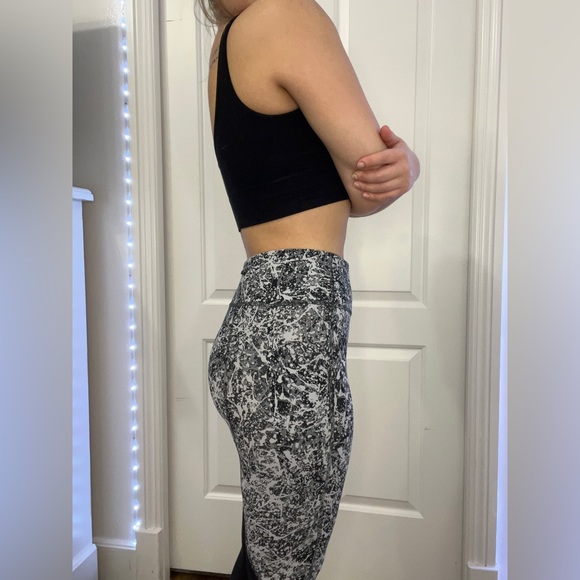 LULULEMON pace rival crop 22” - Picture 3 of 6